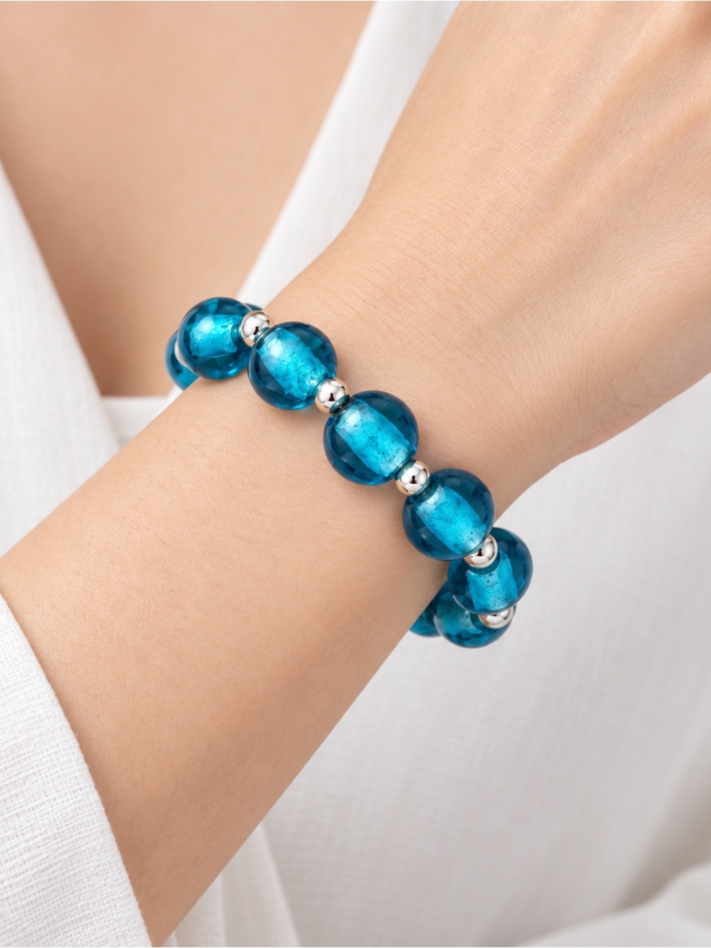 Glass beaded stretch bracelet